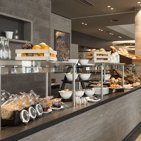 酒店 美隆达沃斯瑞士山庄度假酒店 4*