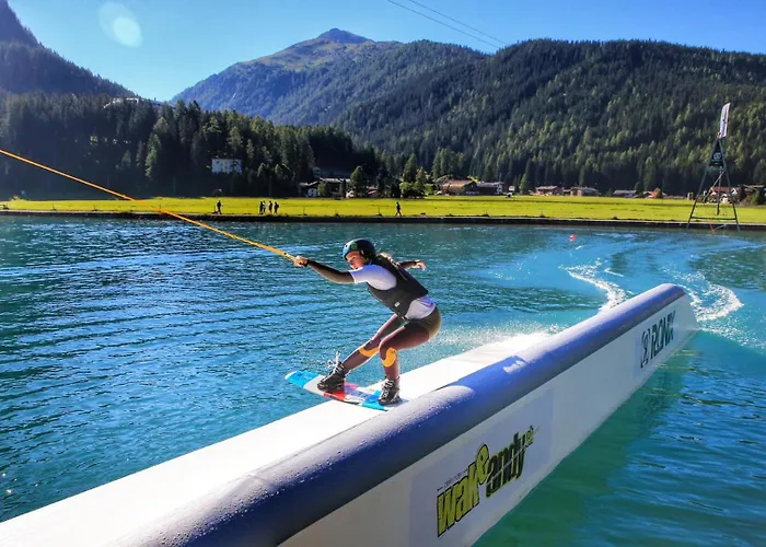 Ameron Swiss Mountain Готель Давос