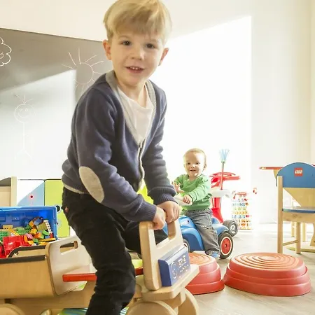 Ameron Swiss Mountain Готель Давос